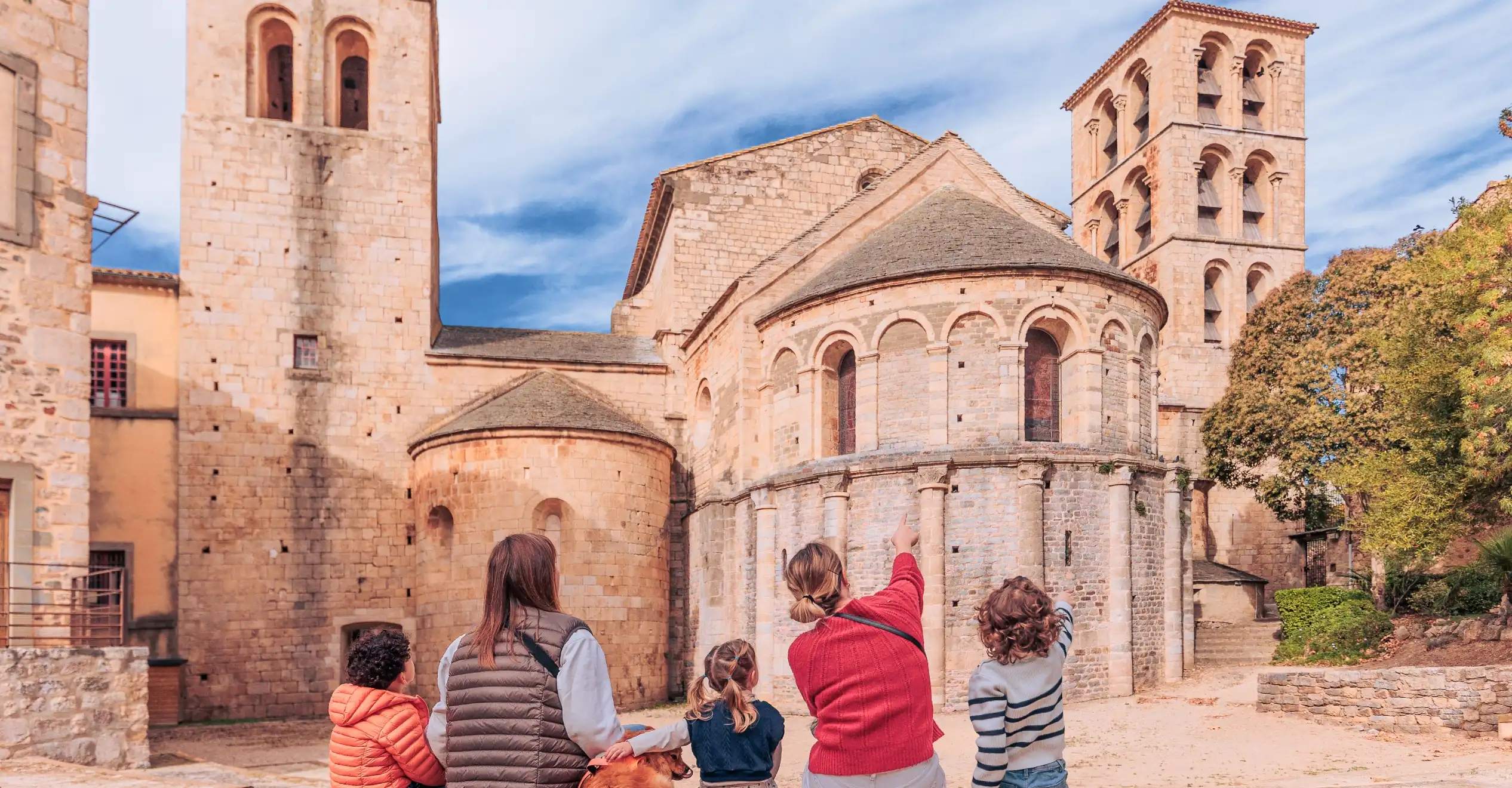 slider L’abbaye de Caunes-Minervois 2@2x